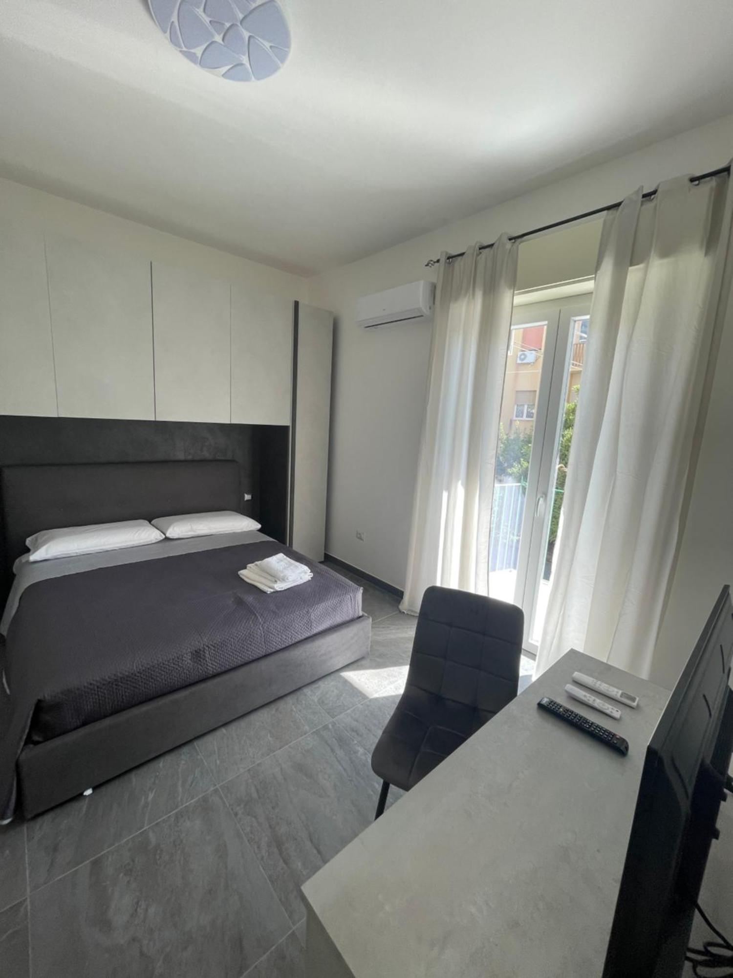 Leos Rooms Caltanissetta Exterior photo